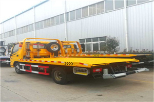 燕莎附近拖车救援搭电